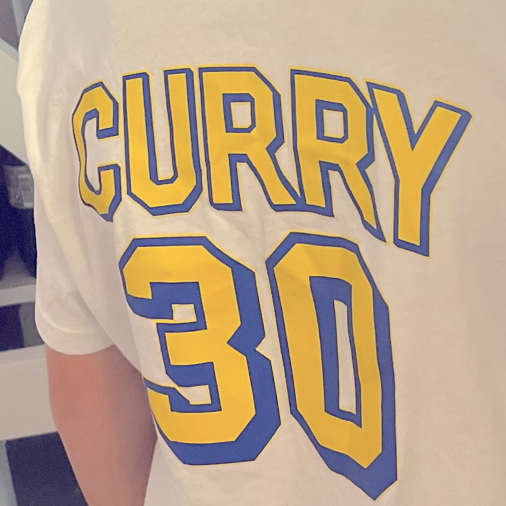 This is a currrrryyyyyyy. Shirt🏀🏀🏀🏀🏀